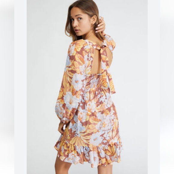 MinkPink Dress NWT - Picture 2 of 14